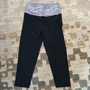 Victorias Secret 
- size small
- capri yoga pants
